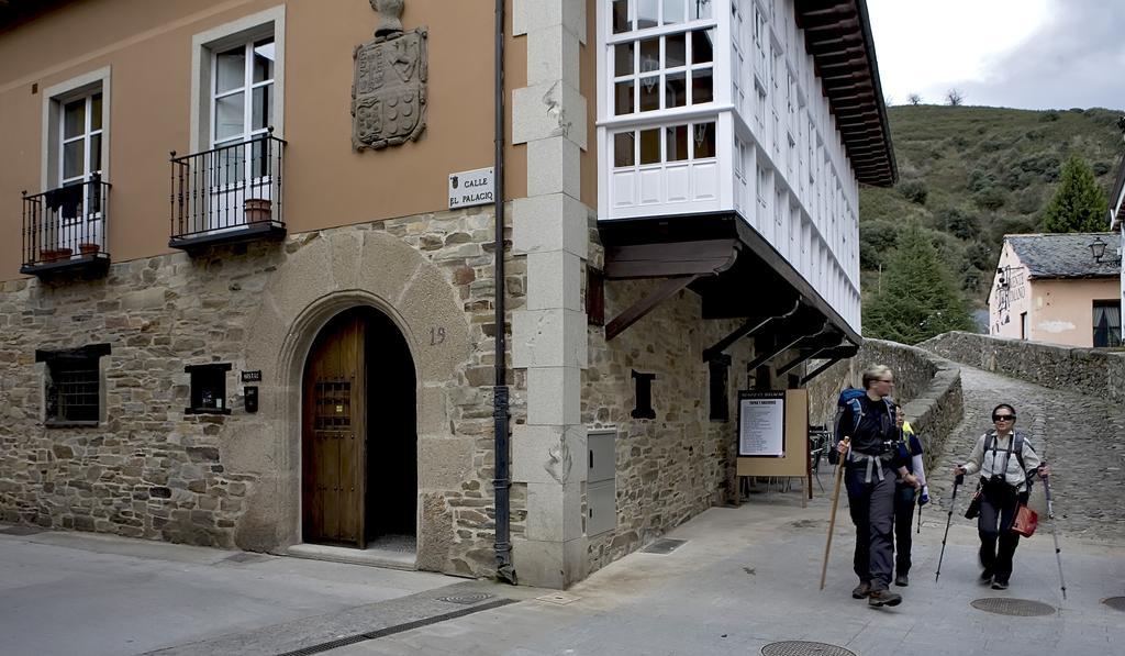 Hostal El Palacio Molinaseca Buitenkant foto