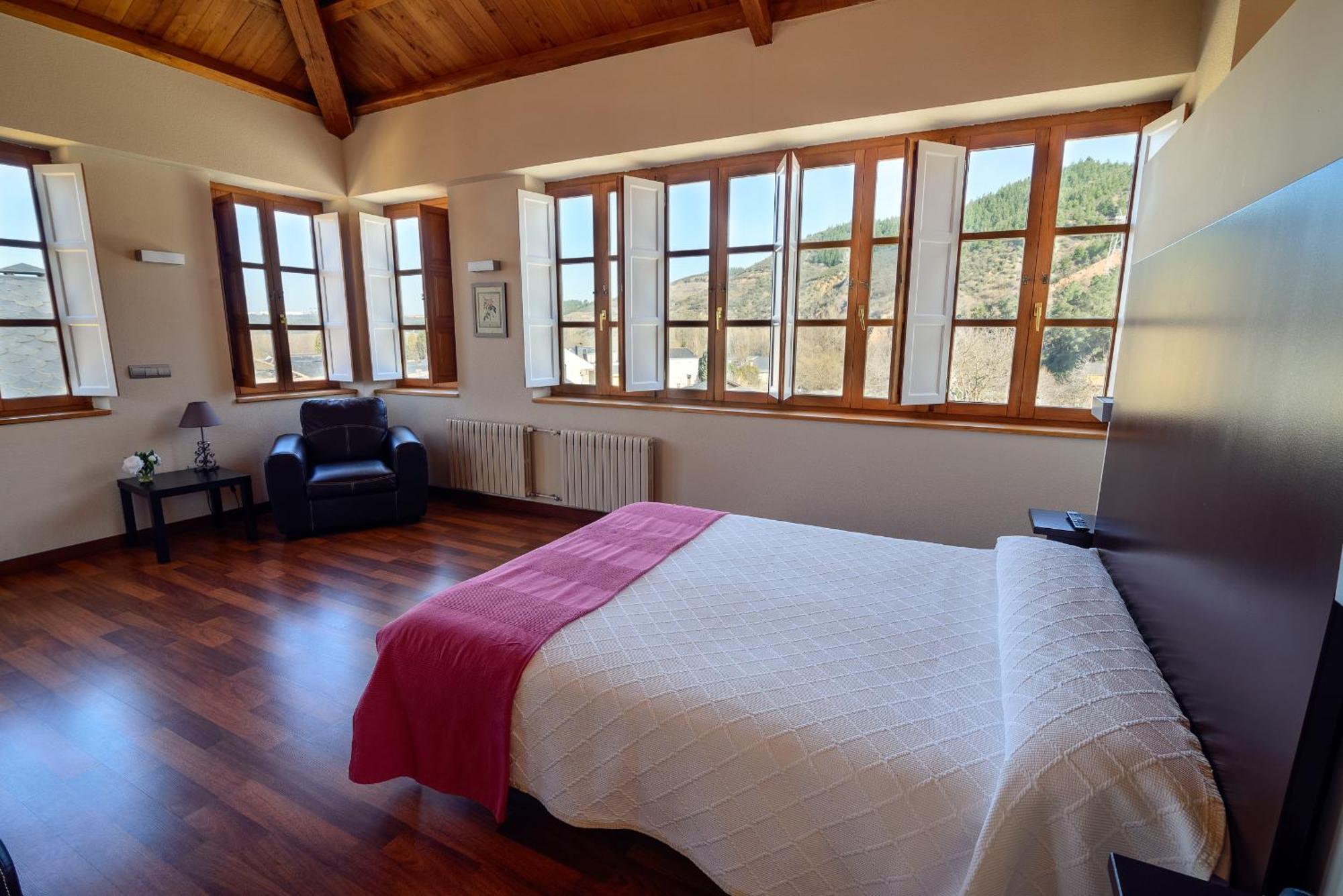 Hostal El Palacio Molinaseca Buitenkant foto